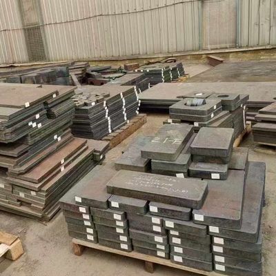 Q235B SS400 A36 Materialien Individuelle Stahlteile 80MM-11800MM Länge